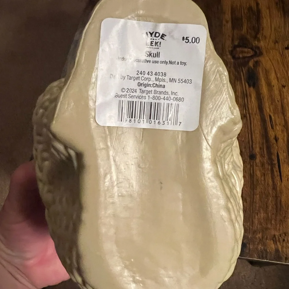 Target unique skull